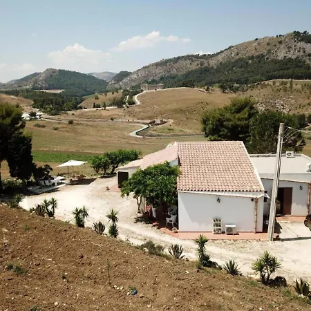 Helimos Segesta Holiday home Brucanuova